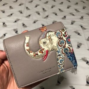 Tory burch elephant wallet
